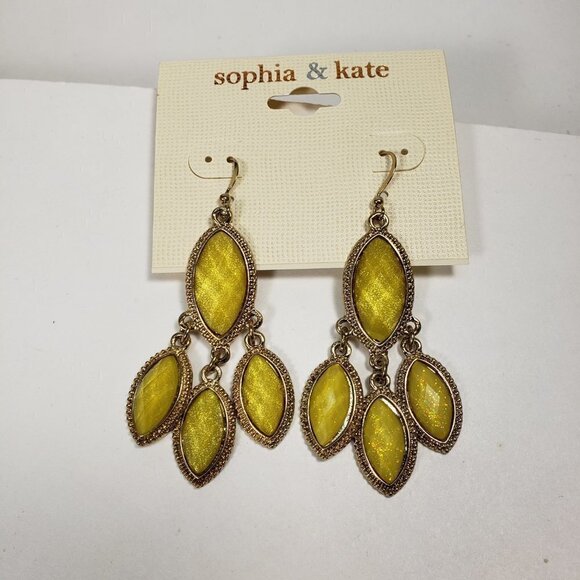 Sophia & Kate Gold-tone and Yellow Chandelier drop dangle Earrings - Picture 4 of 7